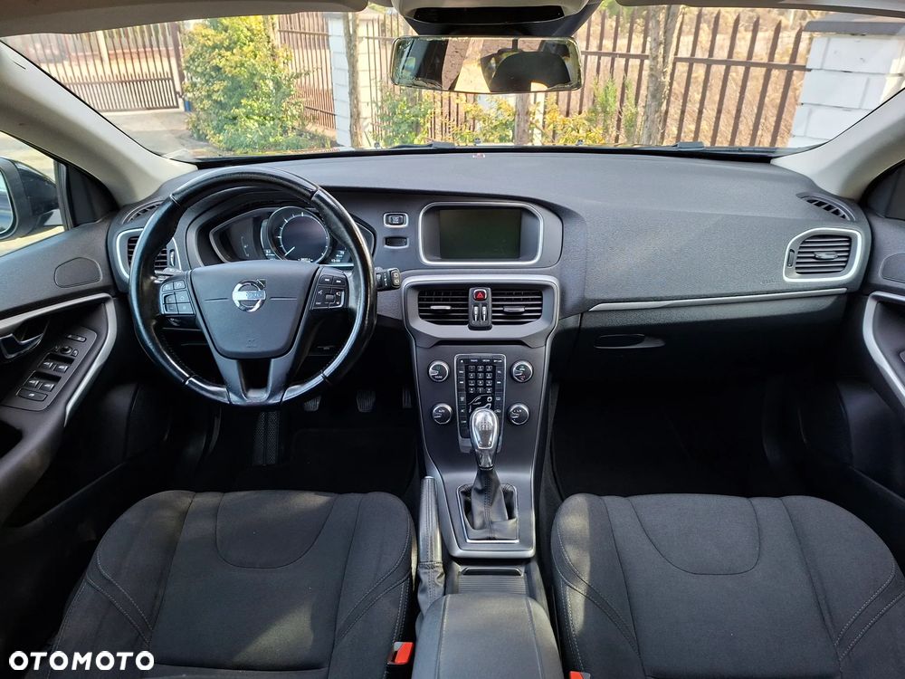 Volvo V40 - 13