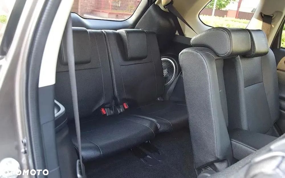 Mitsubishi Outlander 2.0 Instyle Navi 4WD CVT - 19