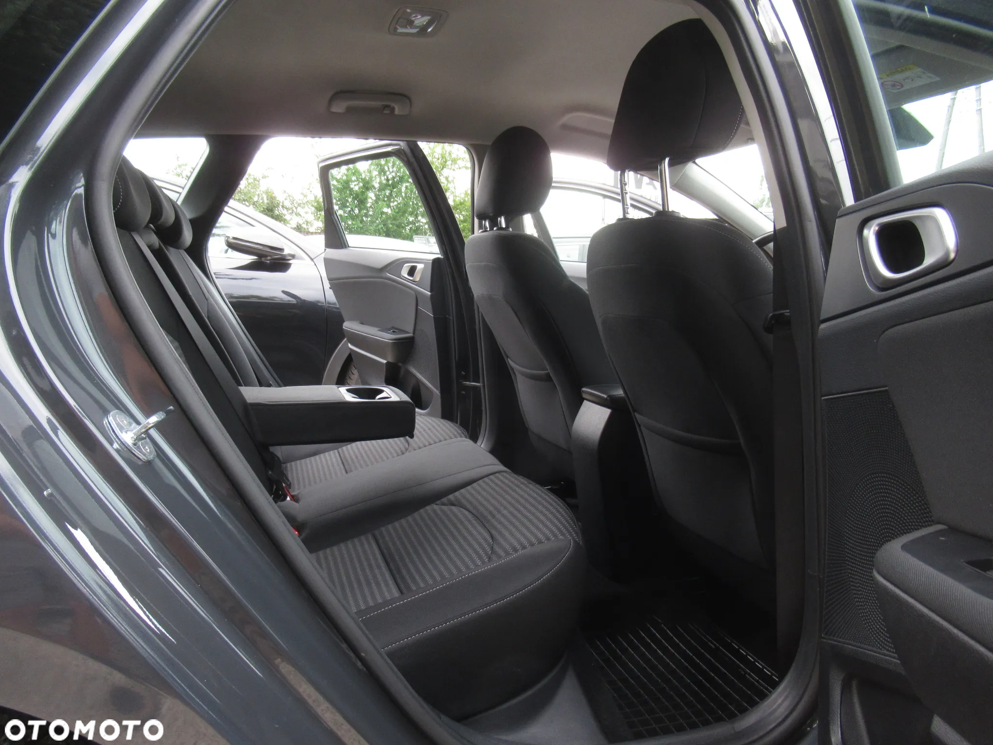 Kia Ceed 1.5 T-GDI M - 8