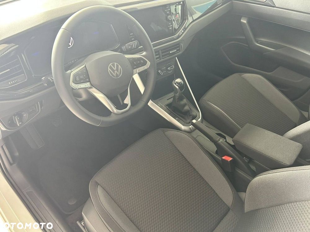 Volkswagen Polo - 11