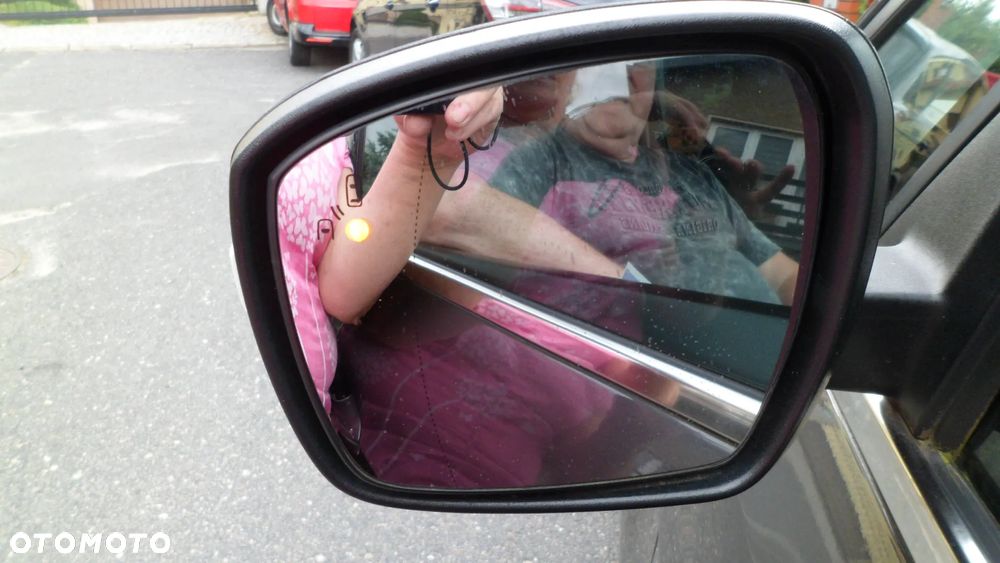 Ford Galaxy 2.0 TDCi Titanium - 23