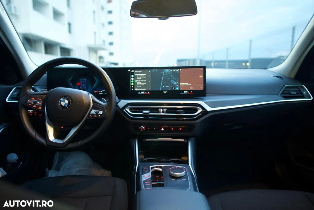 BMW Seria 3 320d xDrive AT MHEV - 25