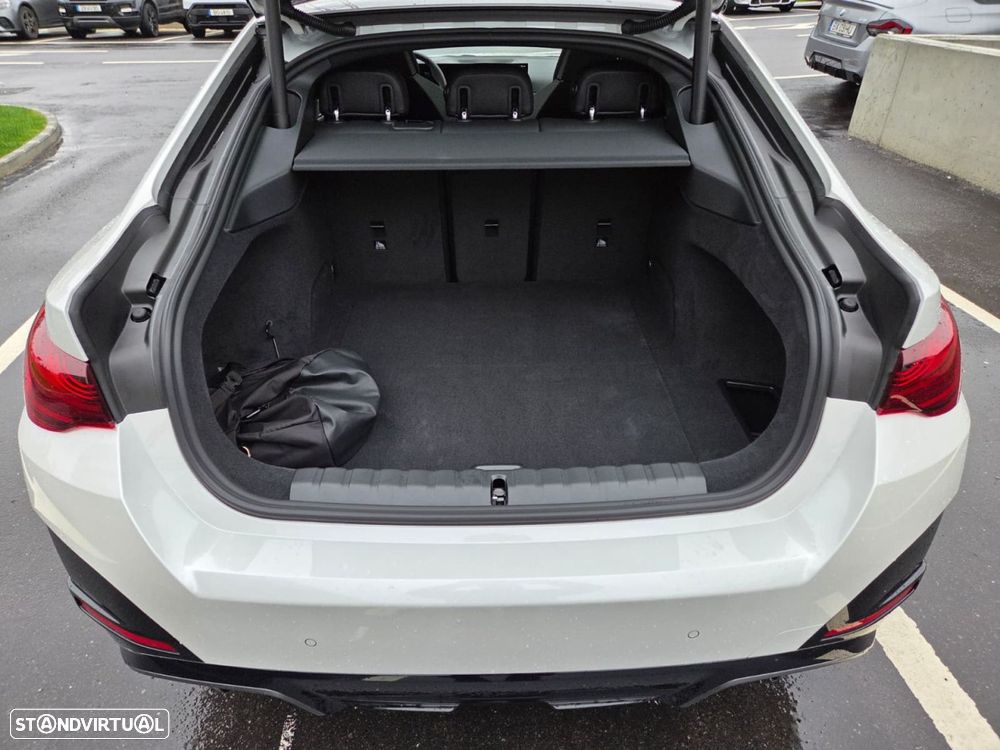 BMW i4 eDrive40 Pack Desportivo M Pro - 10