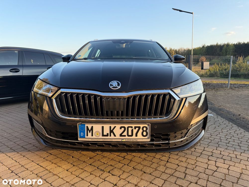 Skoda Octavia 2.0 TDI DSG Style - 2