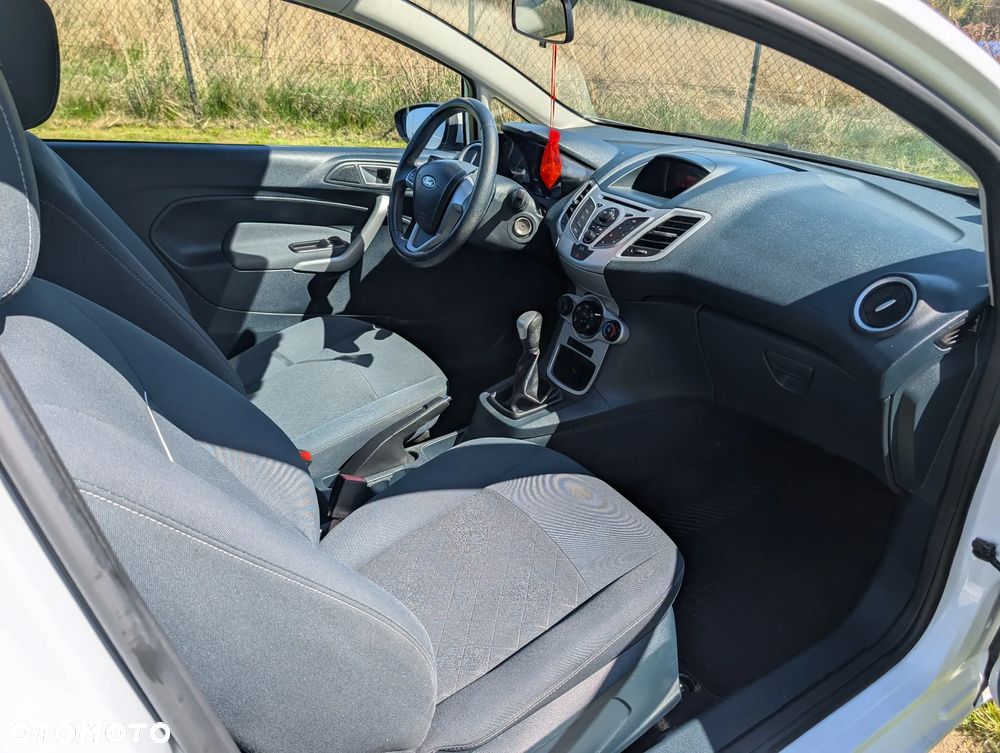 Ford Fiesta 1.25 Trend Edition - 8