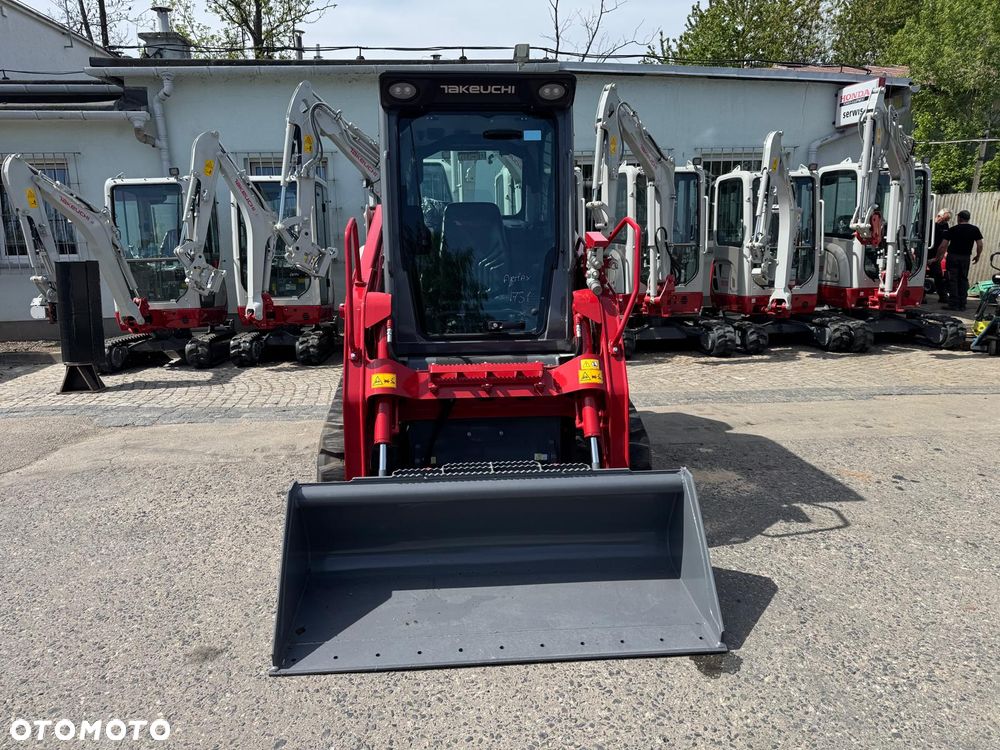 Takeuchi TL8R2 High Flow - 3