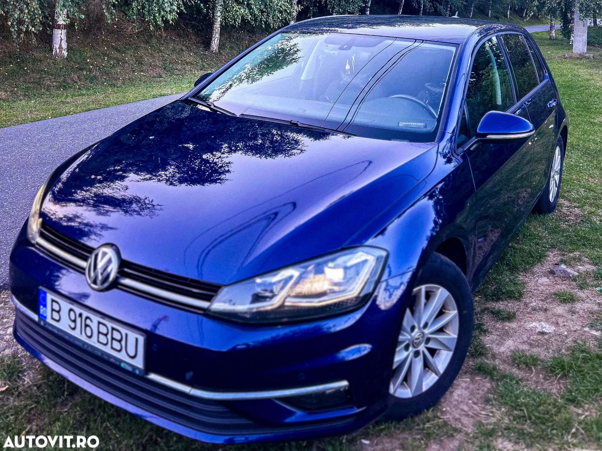 Volkswagen Golf 1.6 TDI DSG Comfortline - 2