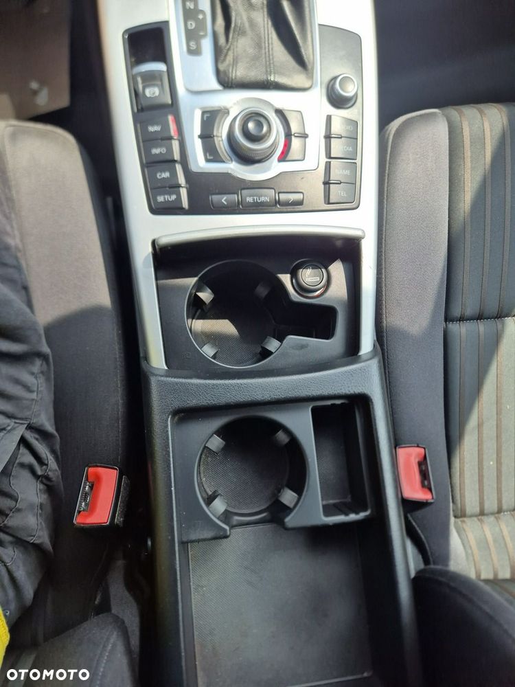 Audi A6 Avant 2.7 TDI DPF quattro tiptronic - 25