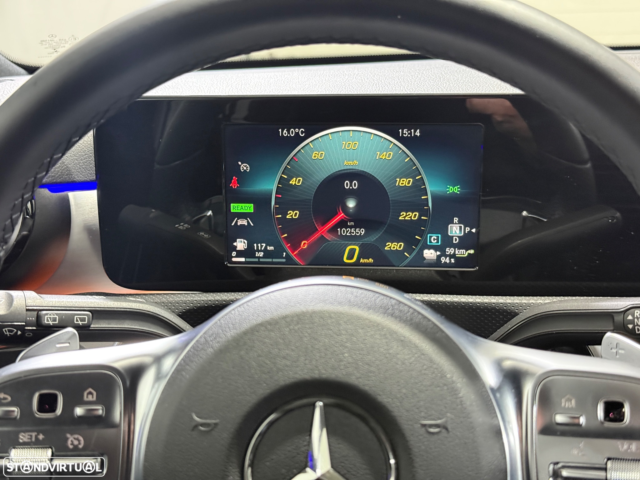 Mercedes-Benz A 250 e AMG Line - 24