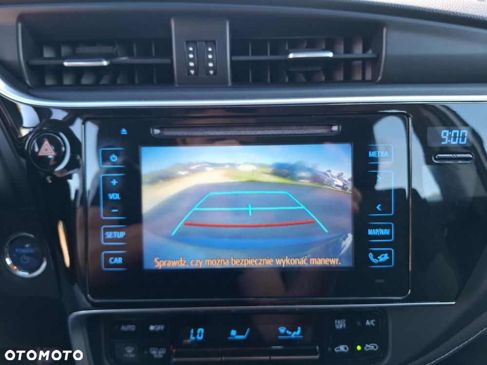 Toyota Auris - 17