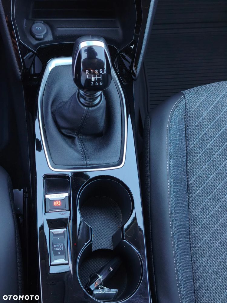 Peugeot 208 1.2 T Allure S&S - 23