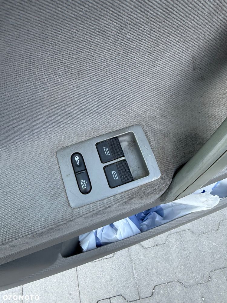 Volkswagen Polo 1.4 16V Trendline - 32