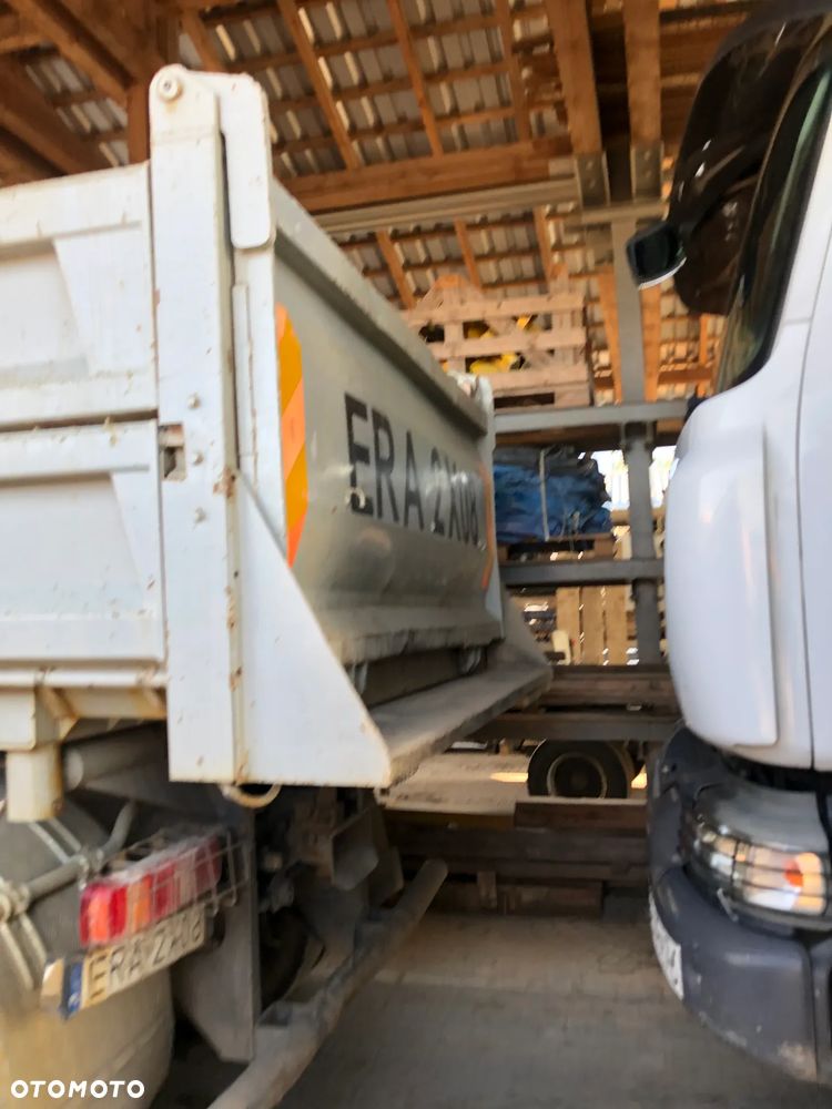 Renault Wywrotka Kerax 6x6 Renault - 7