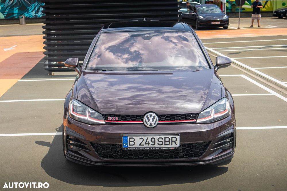 Volkswagen Golf GTI (BlueMotion Technology) DSG Performance - 12