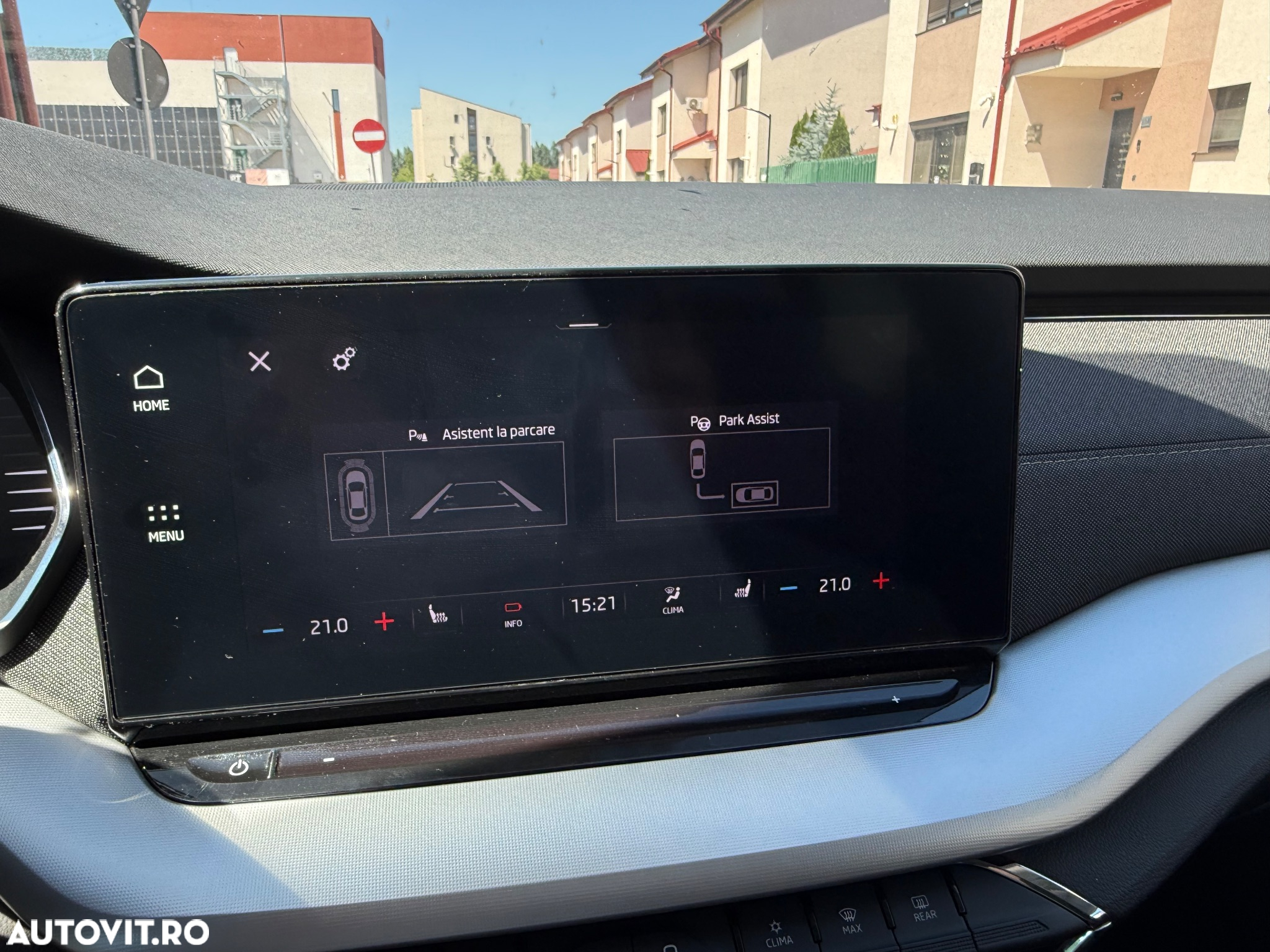 Skoda Octavia 2.0 TDI DSG First Edition - 10