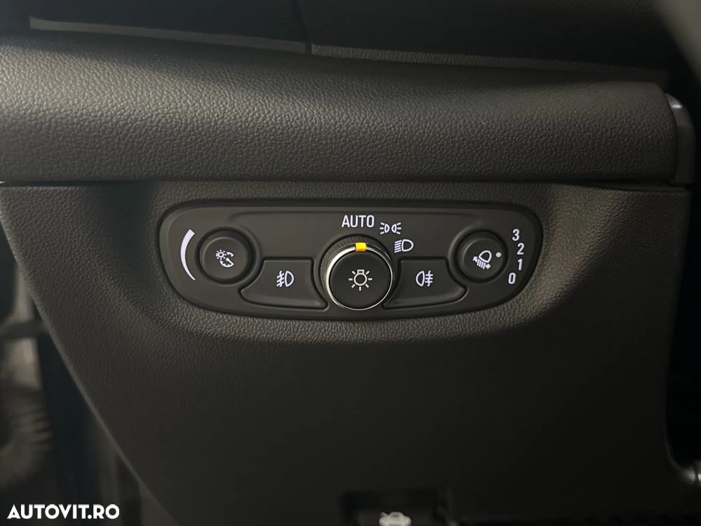 Opel Insignia - 16