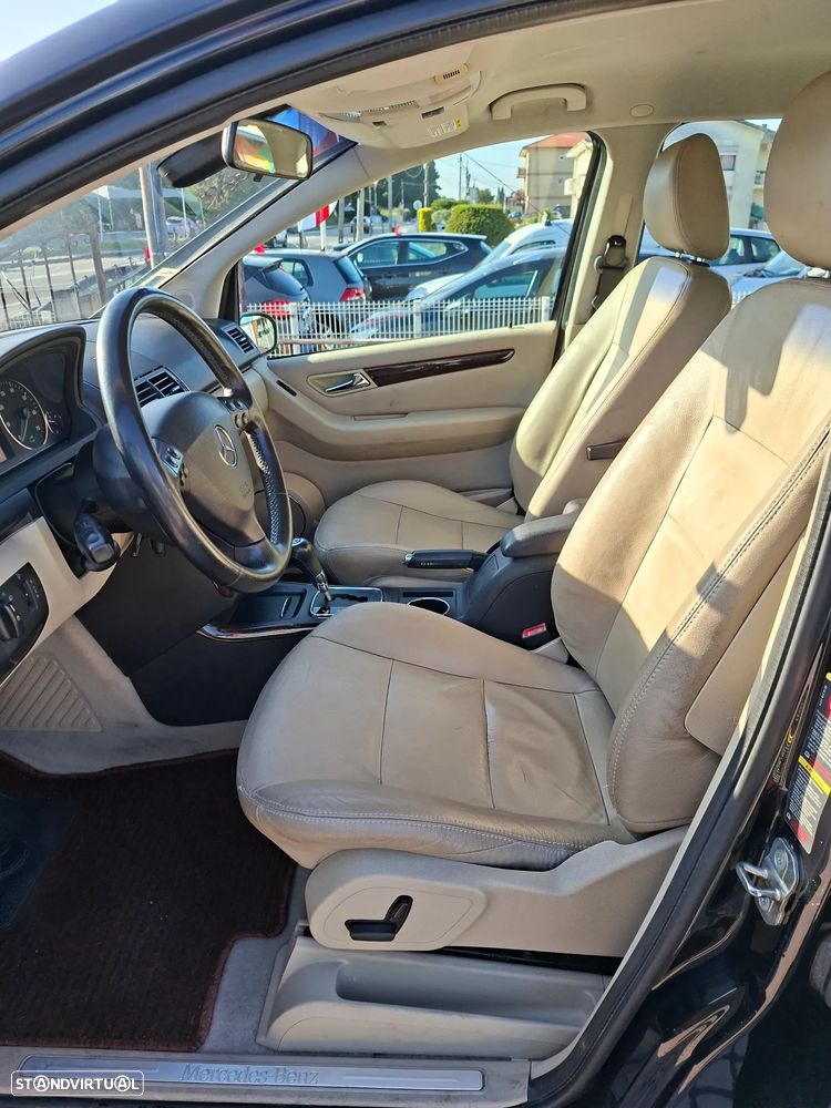 Mercedes-Benz A 150 Elegance Automatic - 16