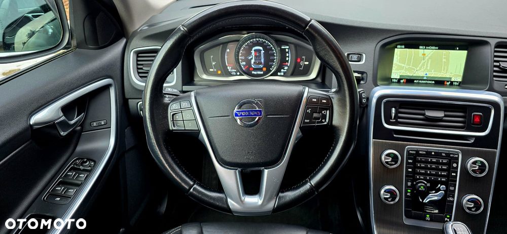 Volvo V60 D3 Ocean Race - 35