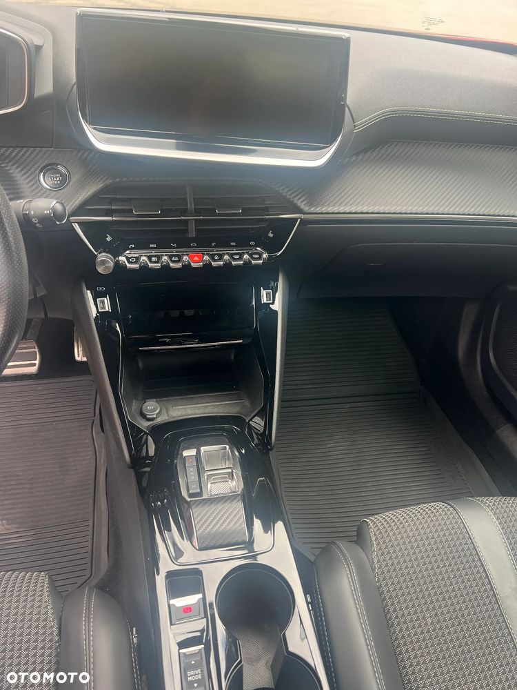 Peugeot 2008 1.2 PureTech GT Line S&S EAT8 - 20