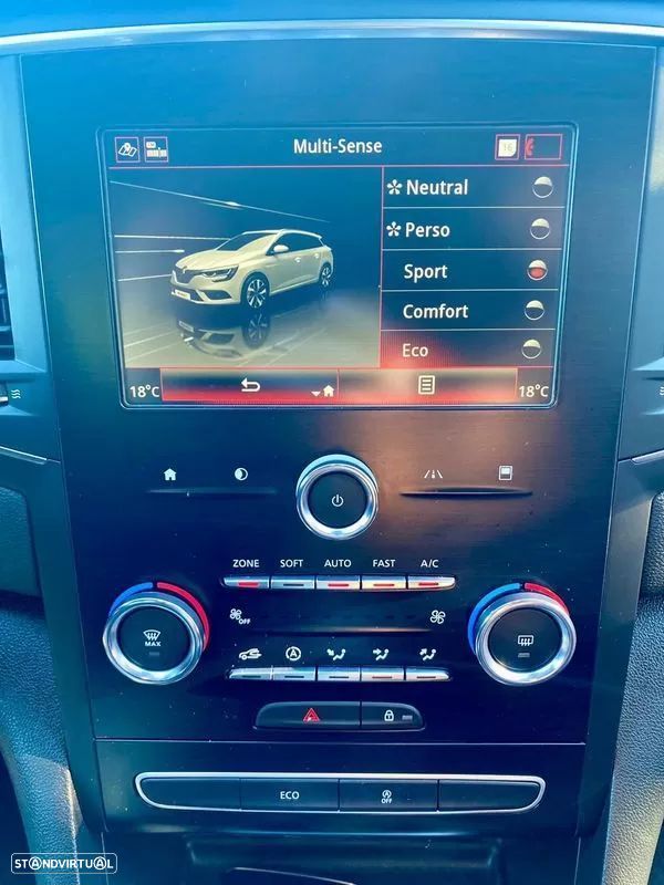 Renault Mégane Sport Tourer 1.5 Blue dCi GT Line - 15