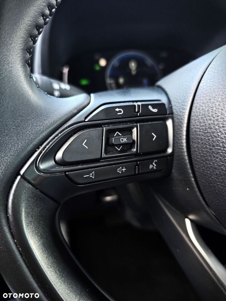 Toyota Yaris Cross - 18