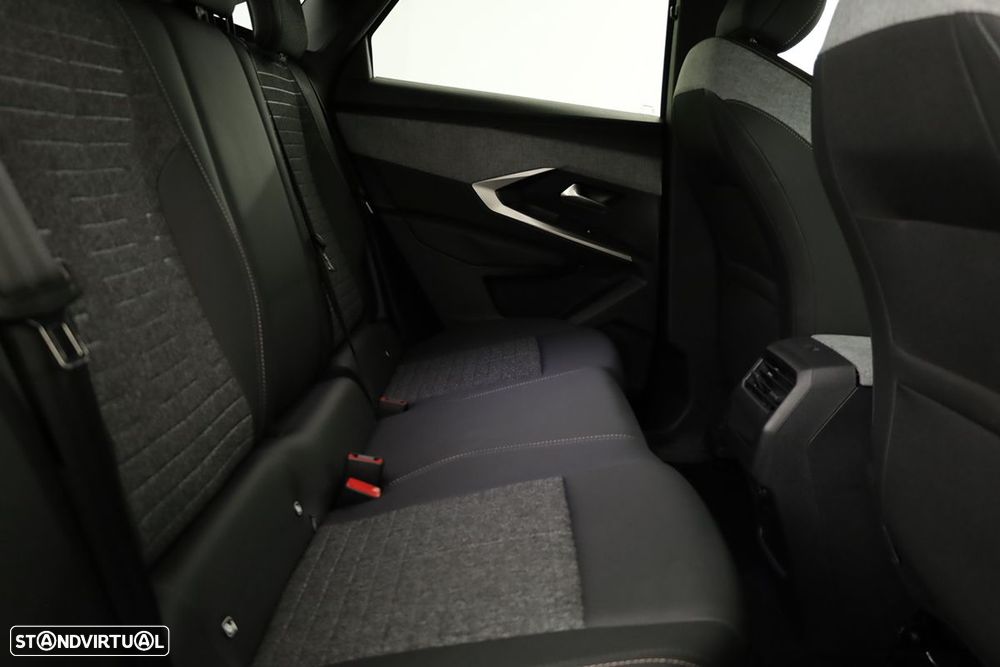 Peugeot 3008 1.2 Hybrid Allure e-DCS6 - 21