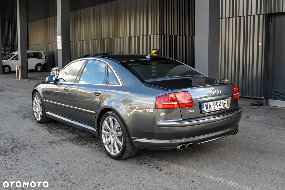 Audi S8 5.2 FSI Quattro - 3