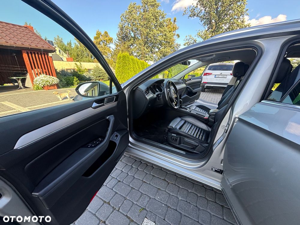 Volkswagen Passat 2.0 TDI BMT 4Mot Highline DSG - 10
