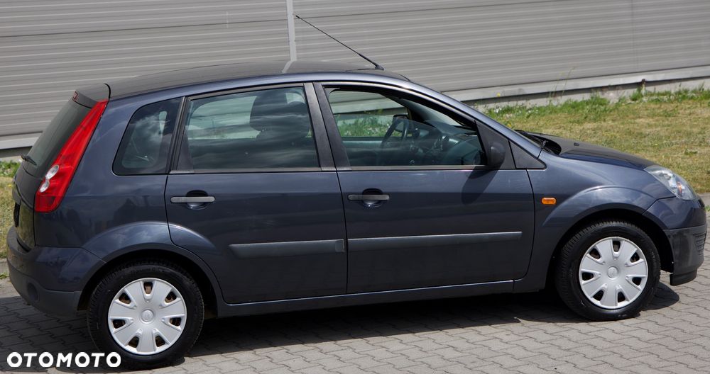 Ford Fiesta 1.3 - 7