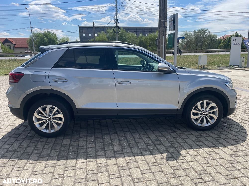 Volkswagen T-Roc - 8