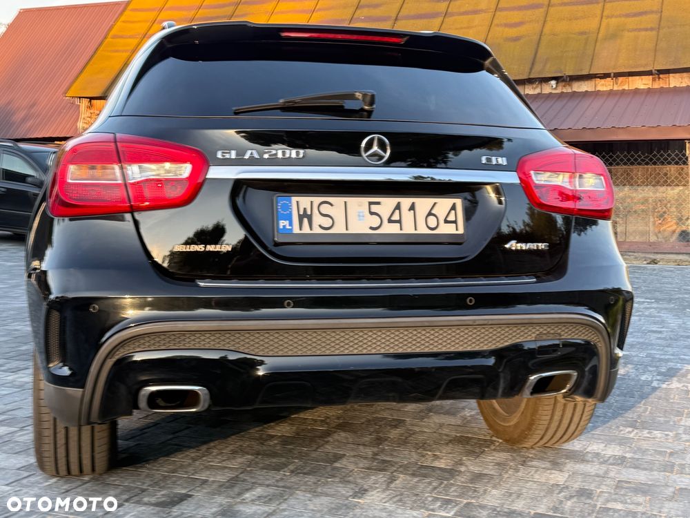 Mercedes-Benz GLA 200 (CDI) d 4Matic 7G-DCT AMG Line - 3