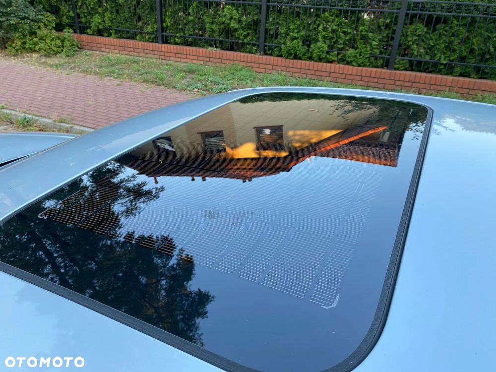 Audi A8 W12 quattro - 6