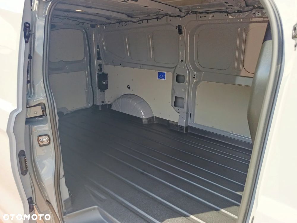 Volkswagen Transporter - 10