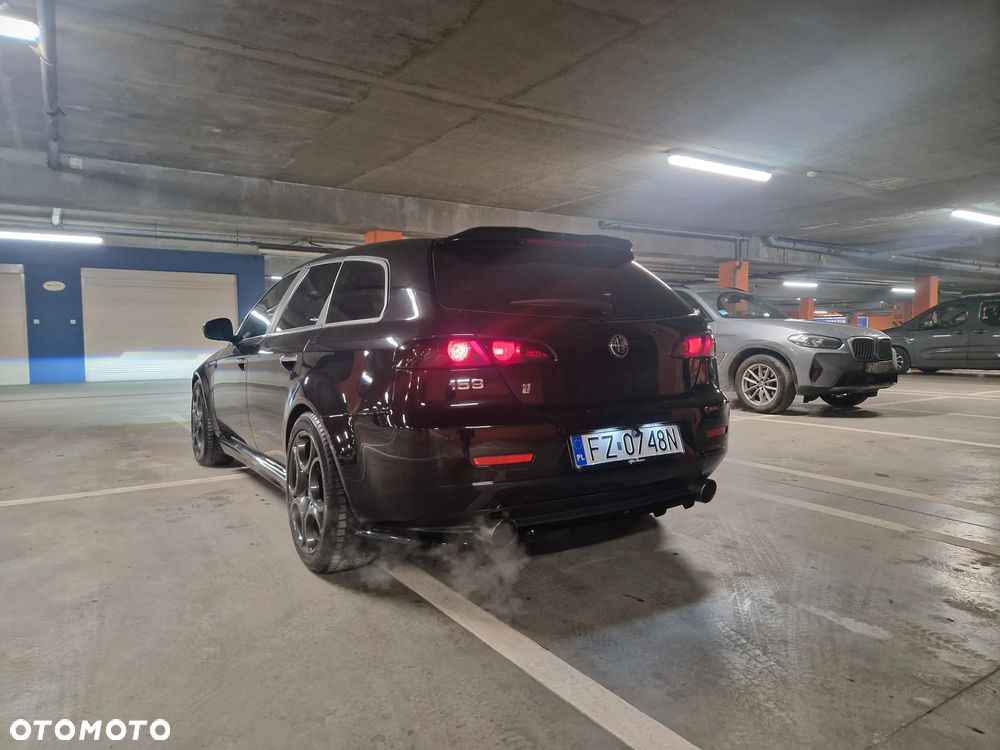 Alfa Romeo 159 - 2