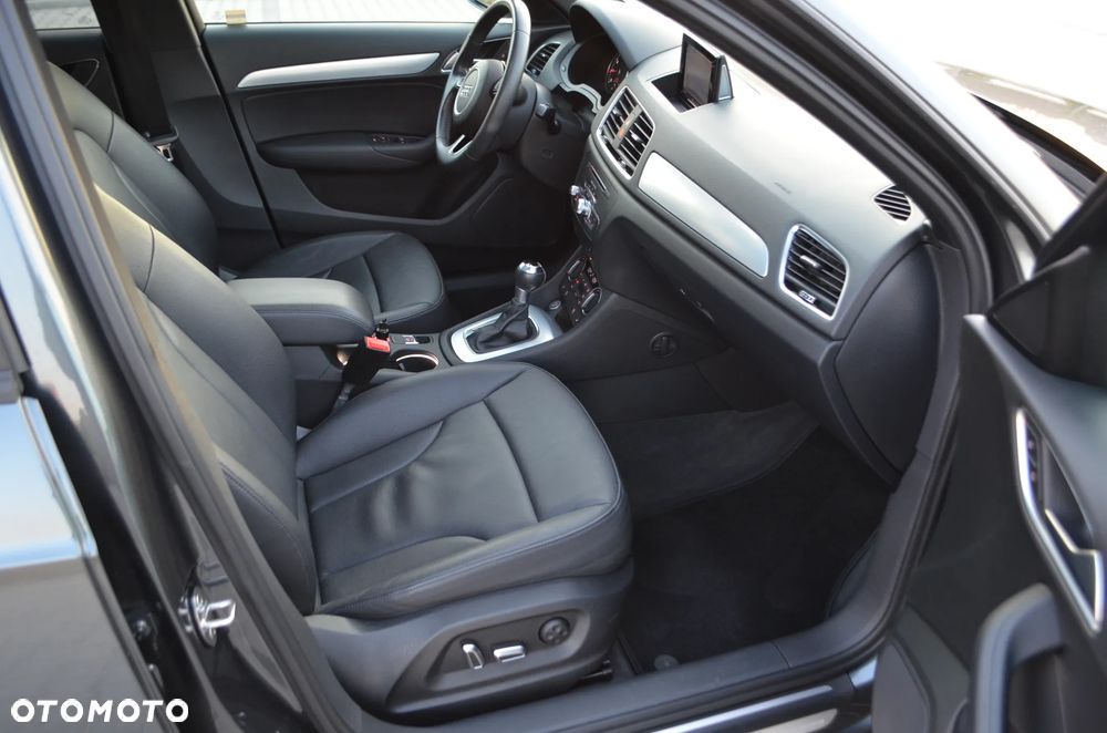 Audi Q3 - 30