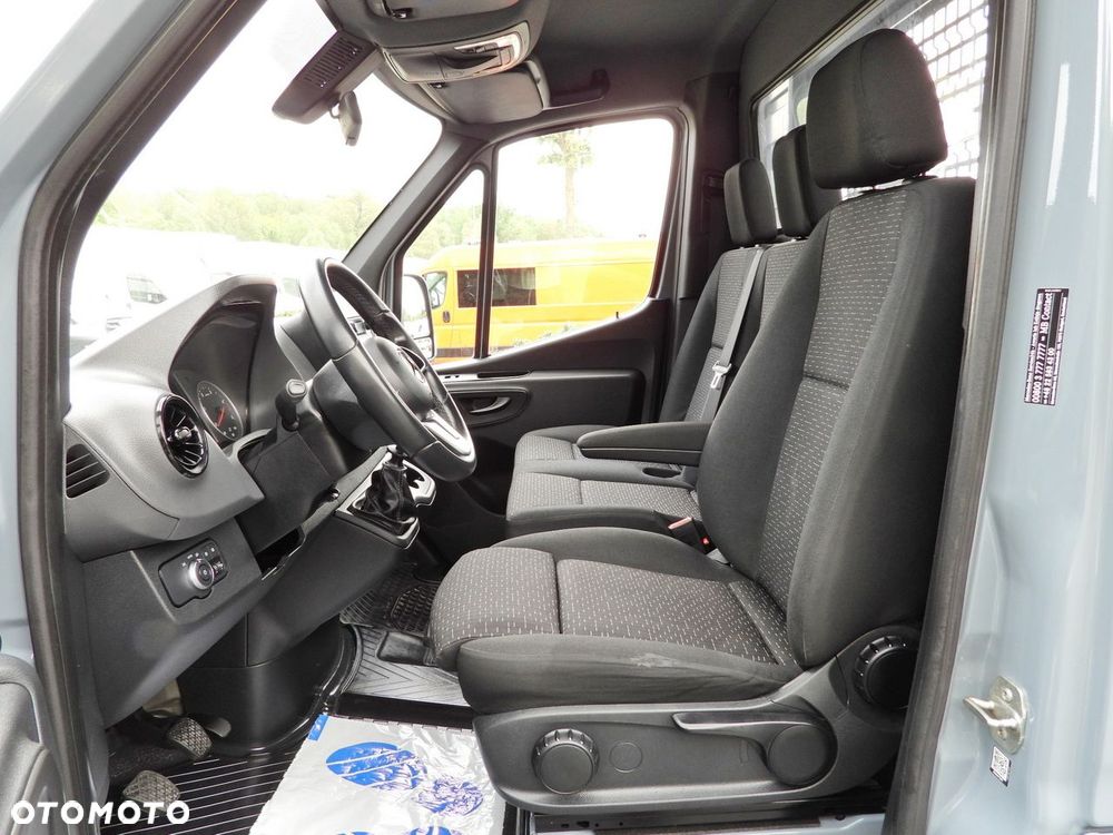Mercedes-Benz SPRINTER 315 SKRZYNIA 8 PALET TEMPOMAT KLIMATYZACJA  150KM - 24