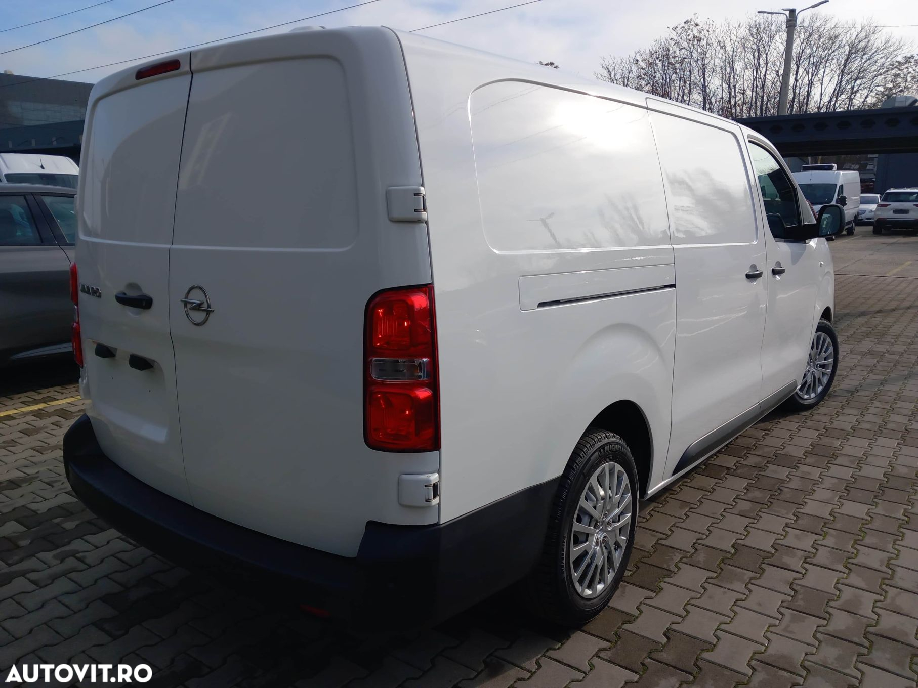 Opel Vivaro - 4