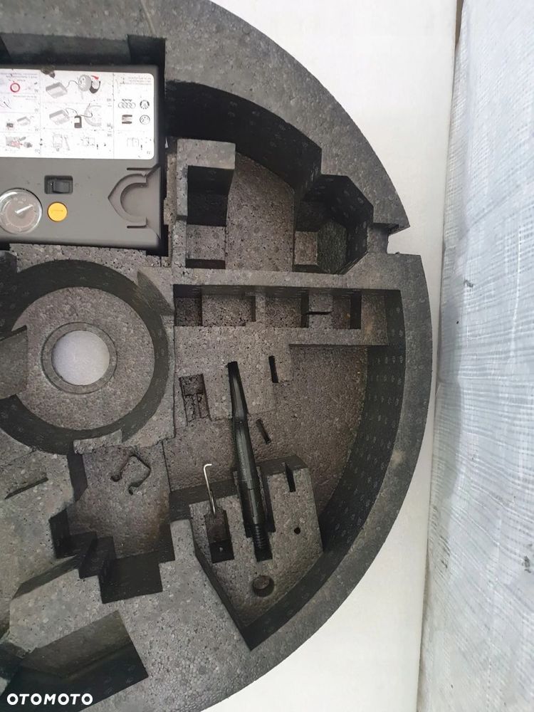 EOS STYROPIAN WKŁAD PIANKA BAGAŻNIKA KOMPRESOR - 3