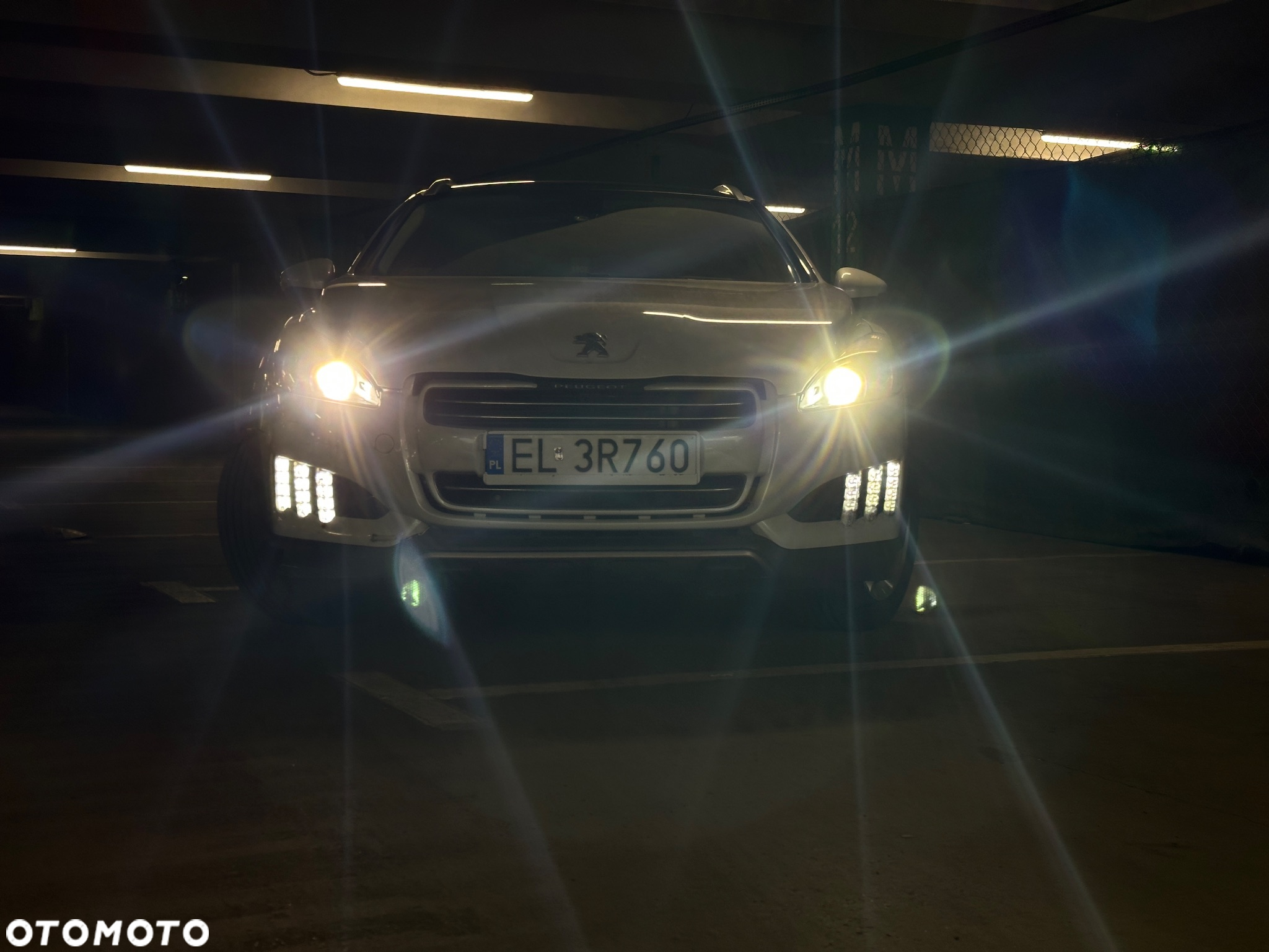 Peugeot 508 RXH 2.0 HDi HYbrid4 - 10