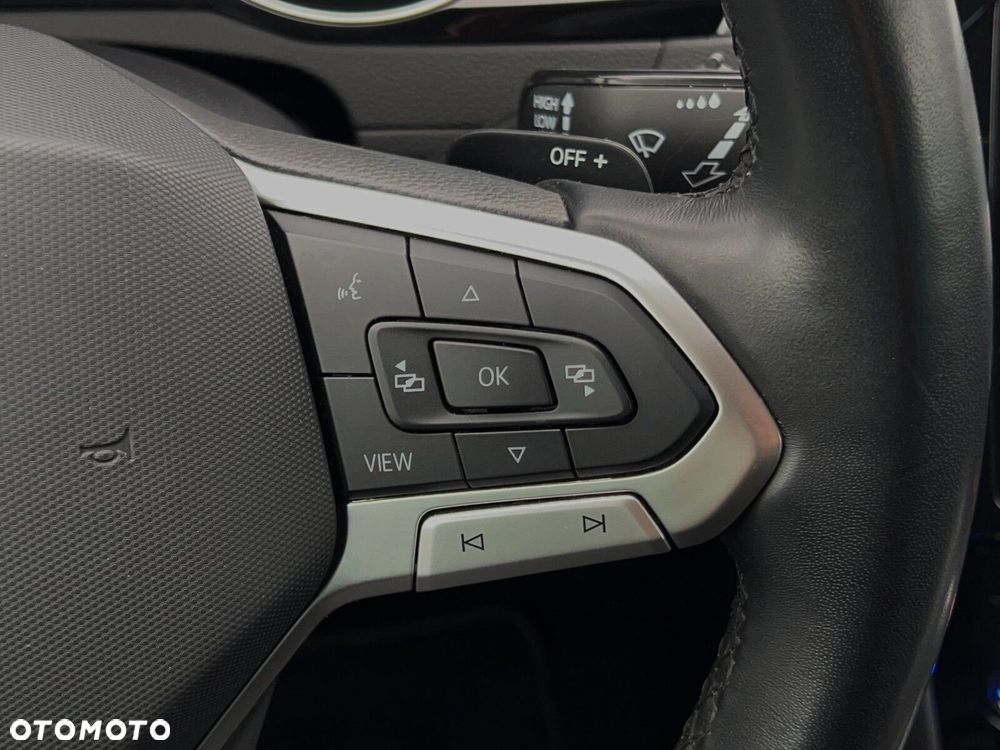 Volkswagen Passat - 21