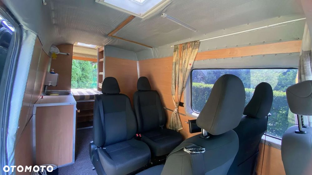 Mercedes-Benz Sprinter - 22