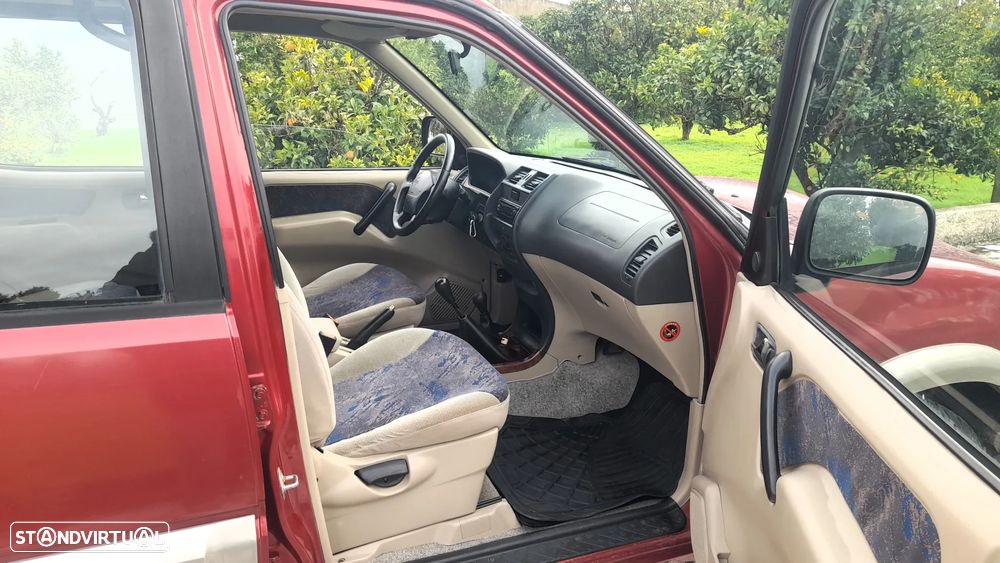 Nissan Terrano II 2.7 TDi Luxury - 33