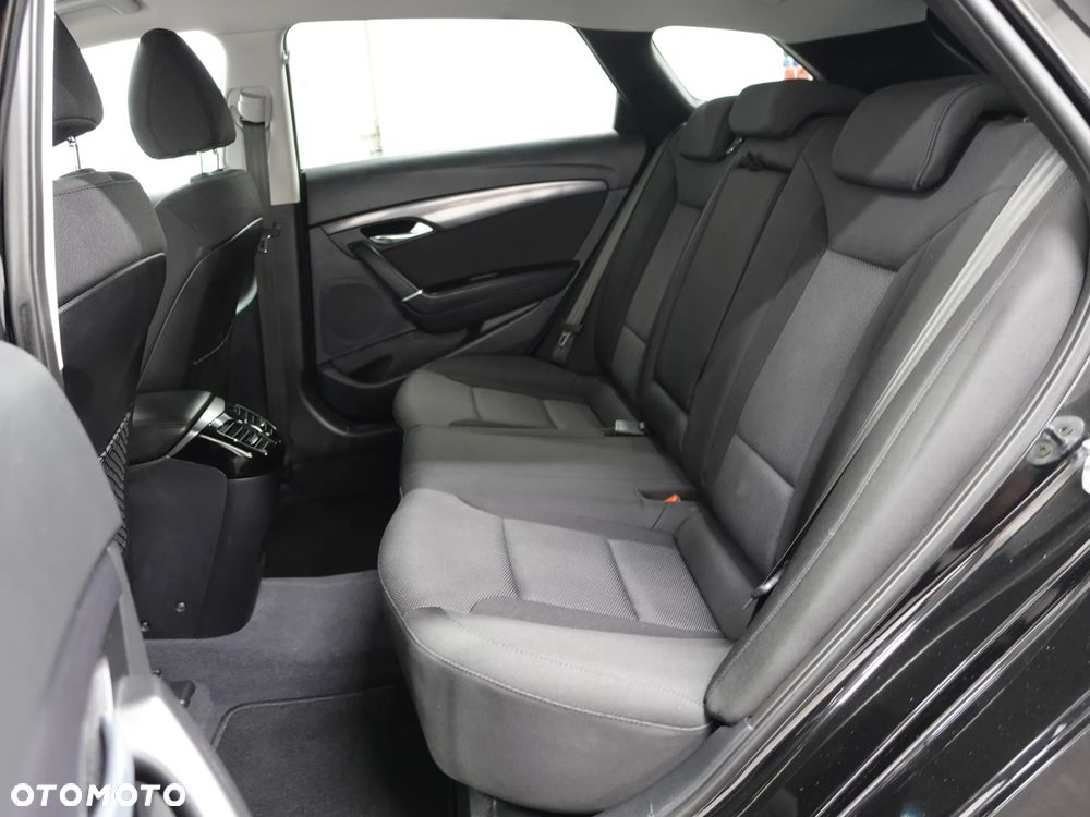 Hyundai i40 Kombi blue 1.7 CRDi Trend - 24