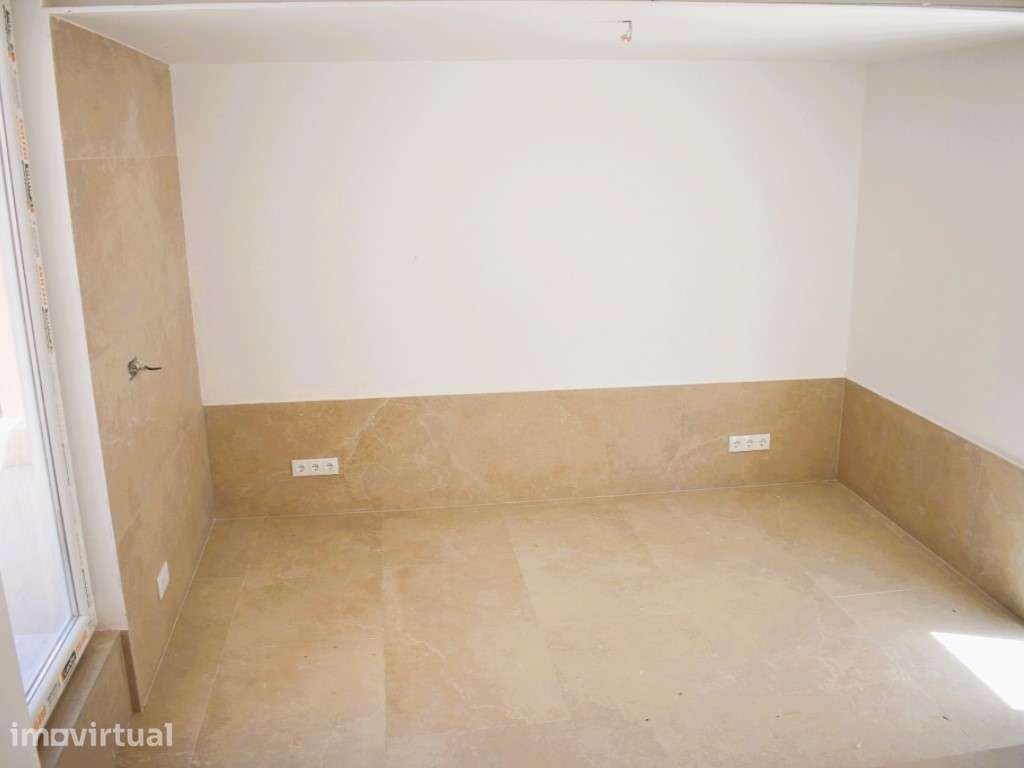 Moradia T3 Independente de Charme Conforto, Elegância e Qualidade d... - Grande imagem: 4/23