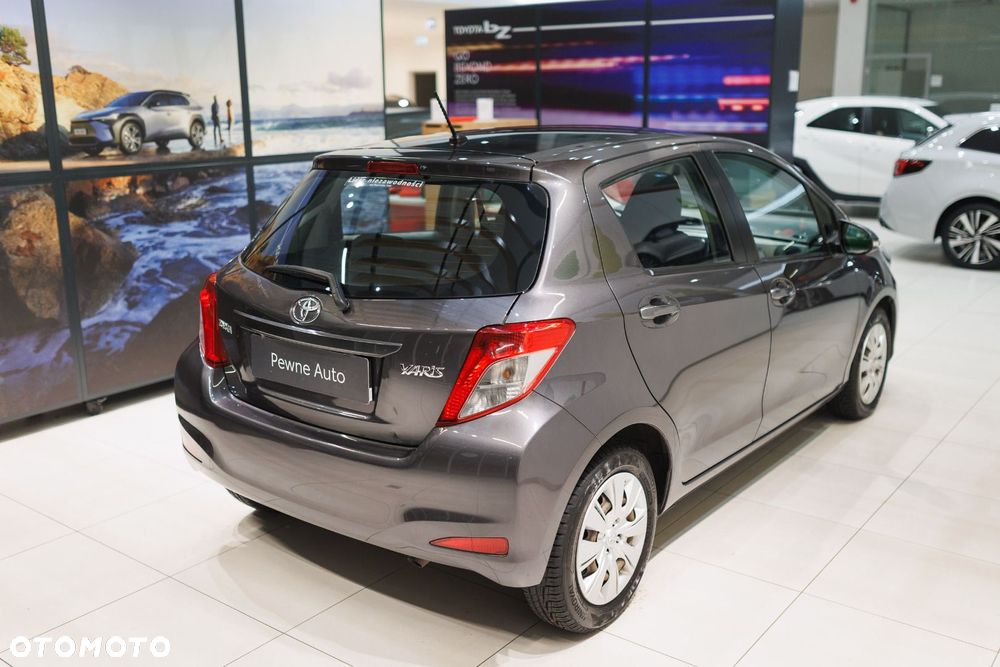 Toyota Yaris - 21