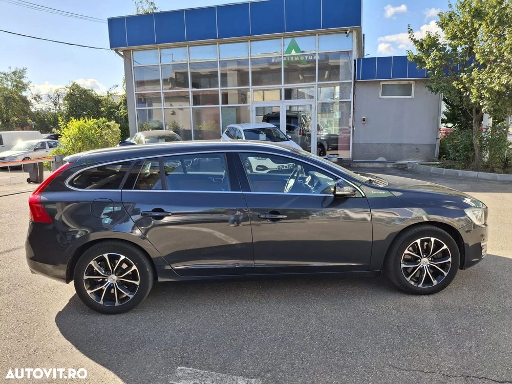 Volvo V60 D6 Plug-In-Hybrid AWD Geartronic Summum - 21