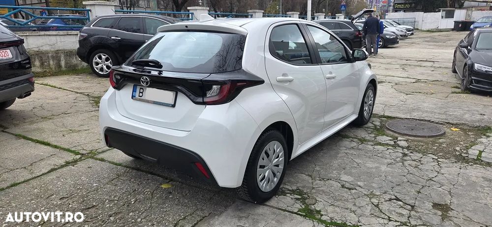 Toyota Yaris 1.5 L Dynamic - 7