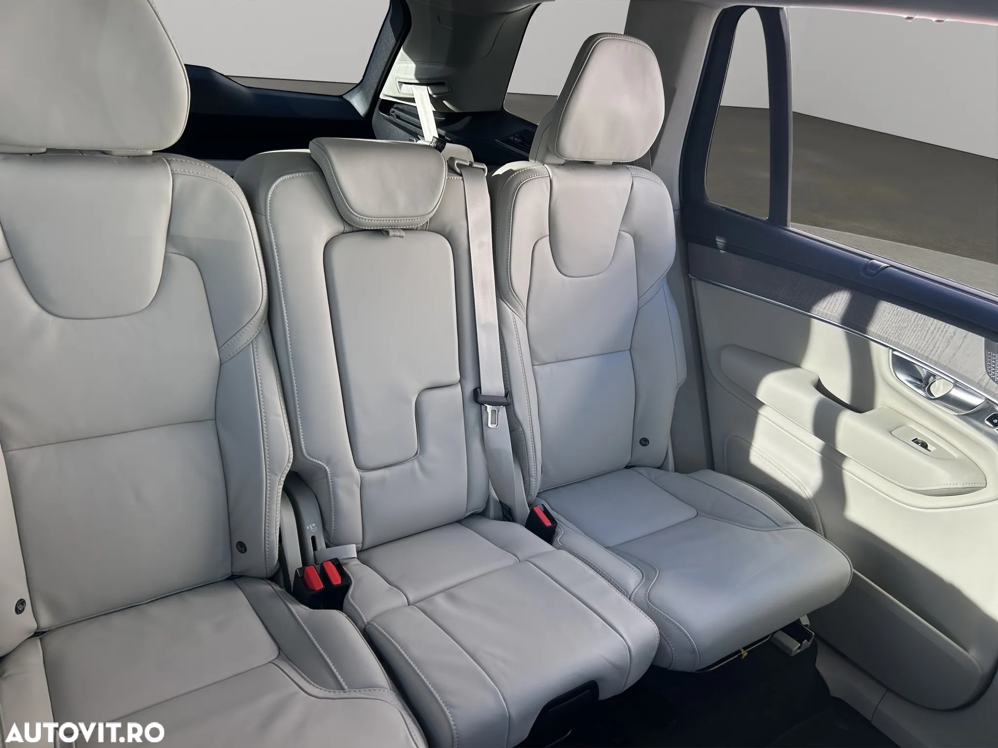 Volvo XC 90 - 19