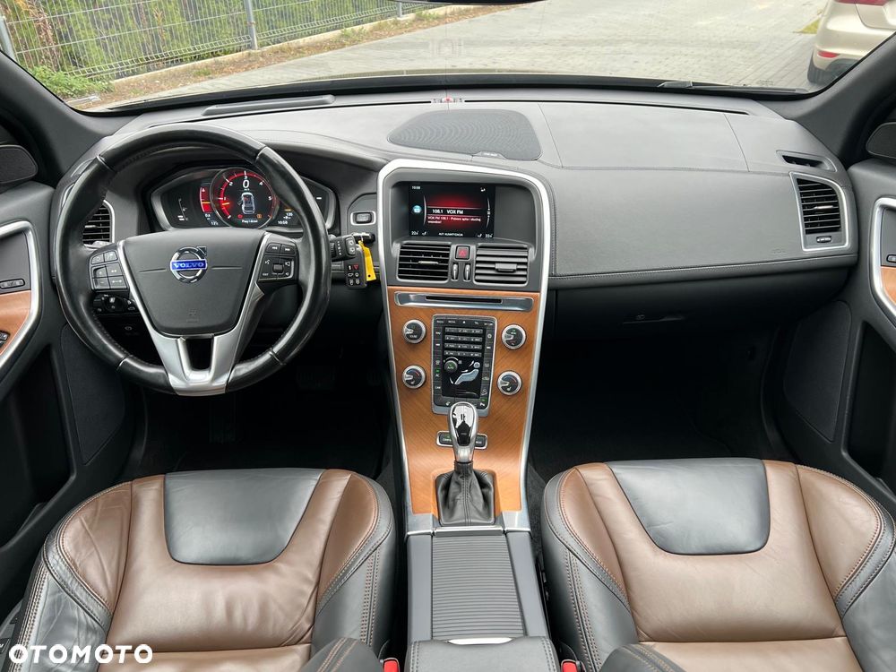 Volvo XC 60 D4 AWD Summum - 30