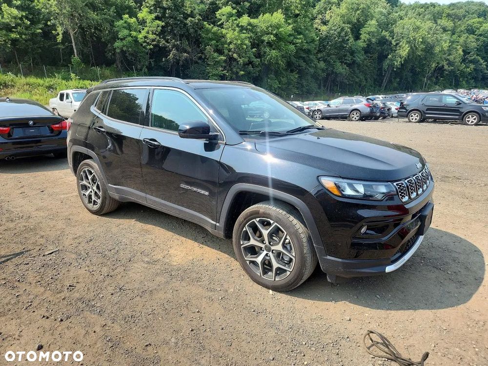 Jeep Compass - 1